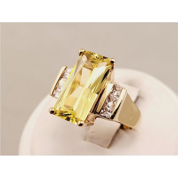 Seta Sterling Yellow Green Stone Gold Ring- Size 7 - Picture 3 of 13